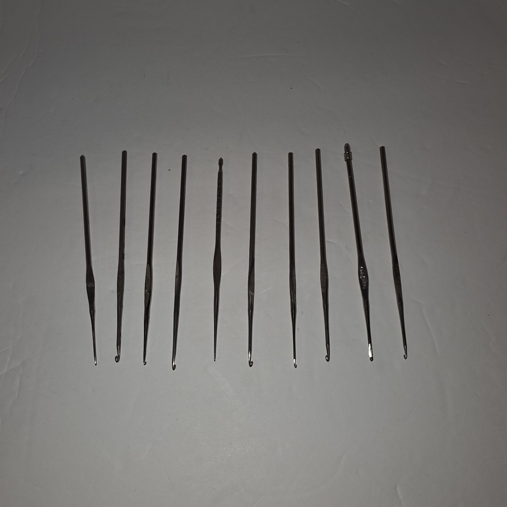 Vintage Boye Crochet Hooks Bundle Of 10